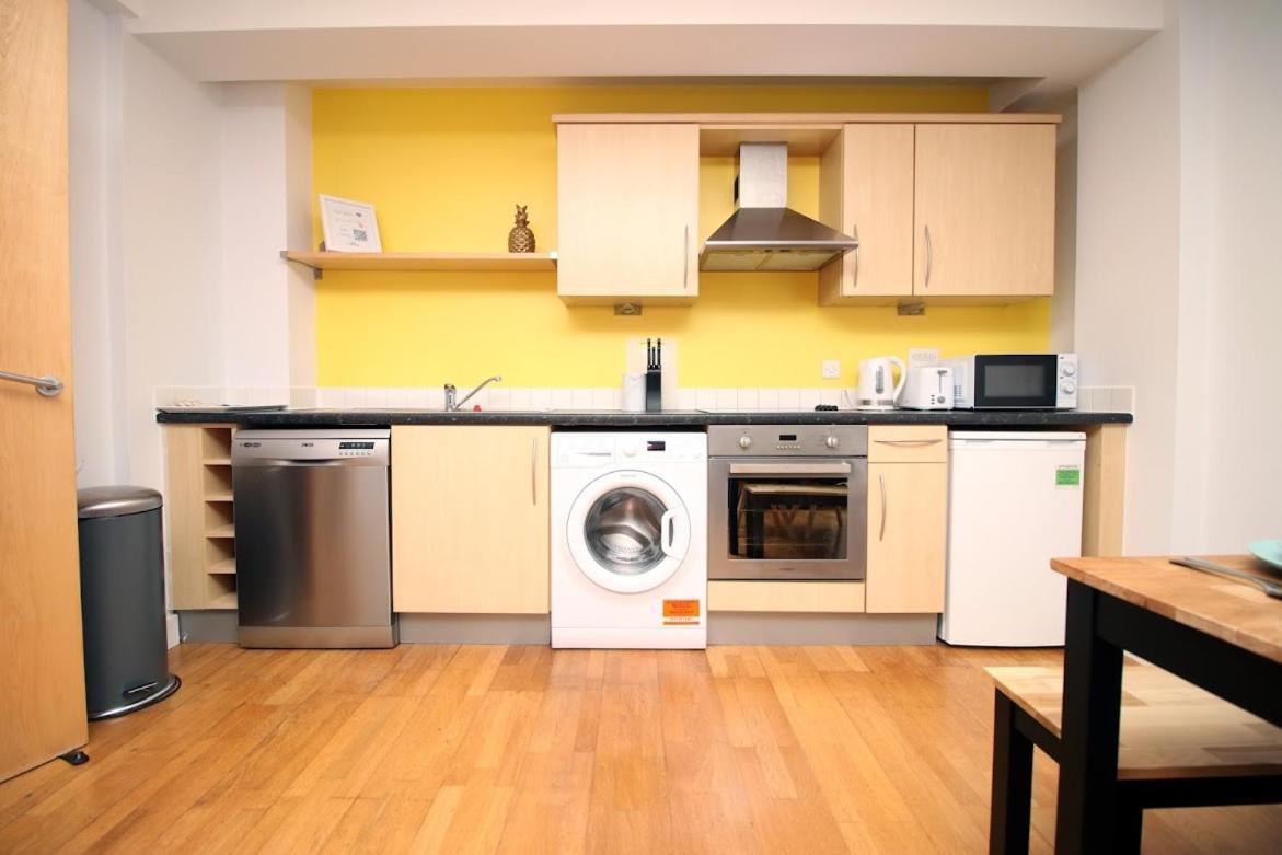 Hamilton Court 1Bedroom Apartment, Bright And Central Location With Balcony And Wi-Fi Bristol Exterior foto